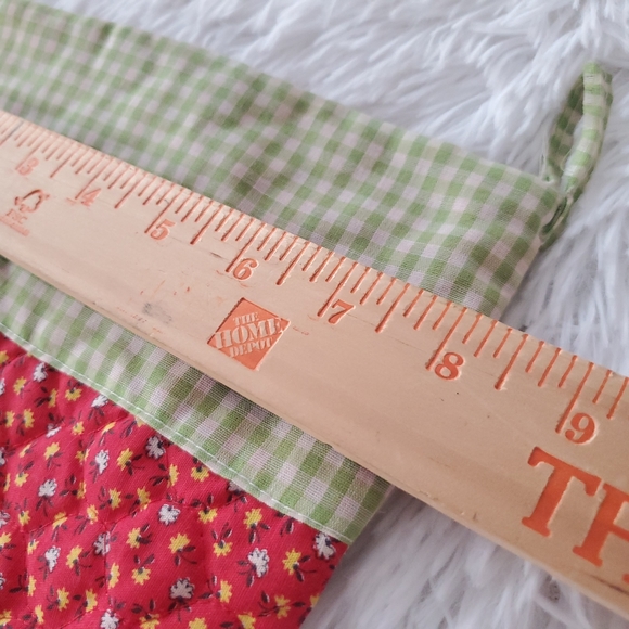 Handmade Quilted Stocking Vintage Floral Lace Red Green - Picture 6 of 6